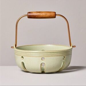 Hearth & Hand✨Sold Out✨Stoneware Berry Bowl with Wooden Carry Handle Green NWT